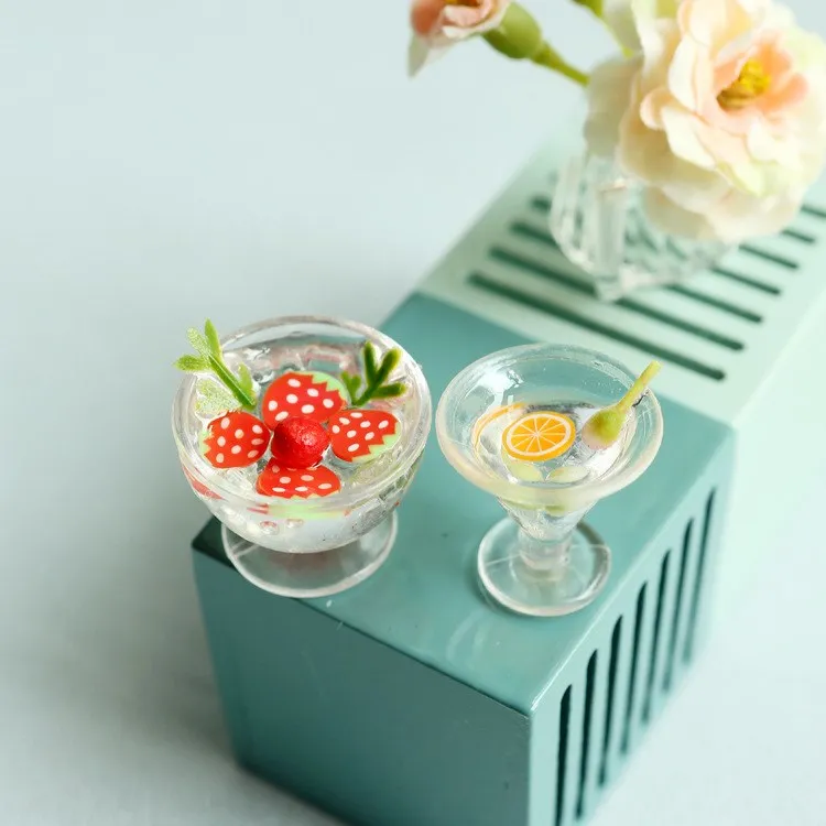 

2pcs Smoothie Cocktail Dollhouse Model 1:6,1:8,1:12,OB11,BJD Doll Afternoon Tea Miniature DIY Gift