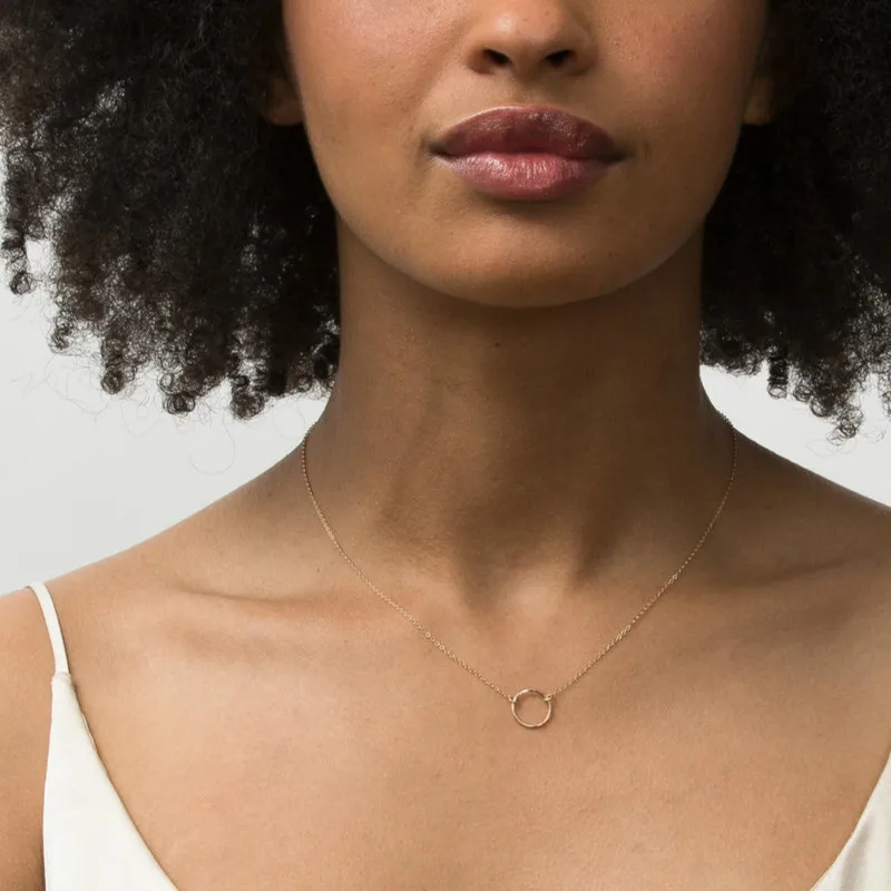 

Fashion Pendant Necklaces Simple Classic Long Chains Square Copper Necklaces Gold Color Ribbon Jewelry for Women Gold Necklace