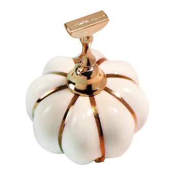 

1PC False Nail Tip Display Rack Magnet Metal Base Creative Pumpkin Shape Stand Nail Art Practice Tool (White)