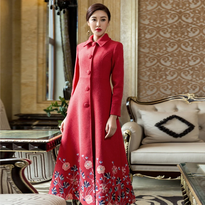 

High quality women's 2019 winter new woolen coat warm embroidery long section large size lapel cashmere coat female