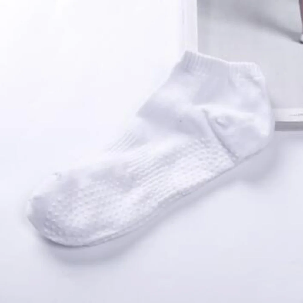 white Профессиональные носки для йоги для мужчин и женщин, хлопковые нескользящие дышащие спортивные носки для футбола, бега, велоспорта, йоги, фитнеса, носки, Тапочки - Цвет: white