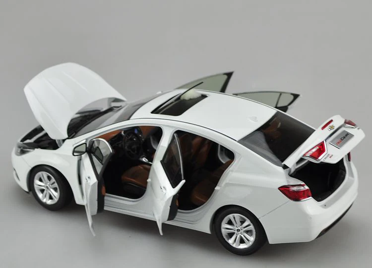 1:18 высокое тщательное Chevrolet CRUZE сплав модель автомобиля статические металлические модельные автомобили с оригинальной коробкой