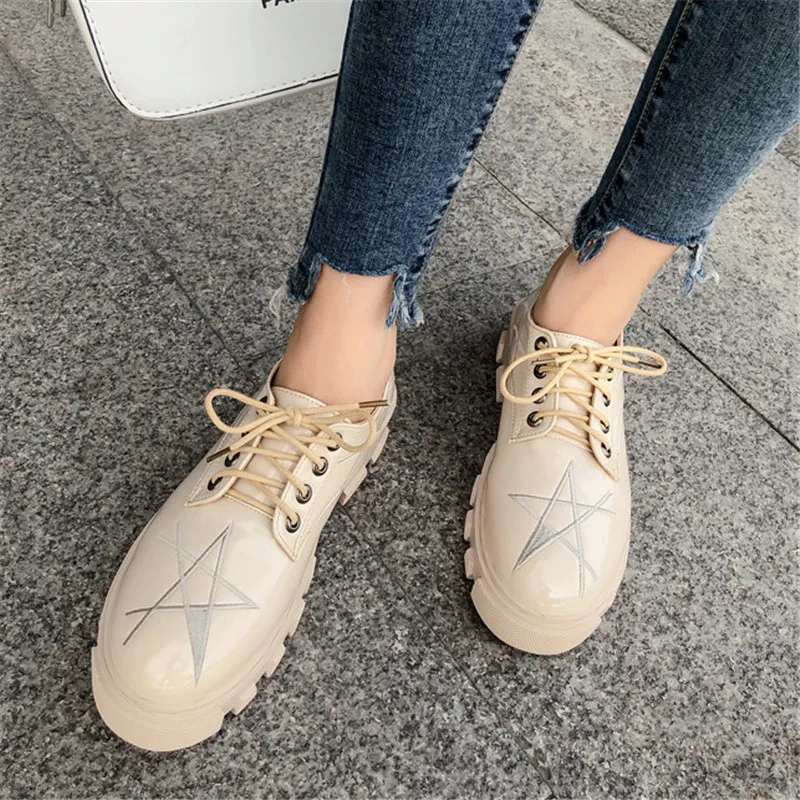 Г., новые осенние женские туфли-оксфорды на платформе со шнуровкой Женская кожаная обувь на плоской подошве повседневная