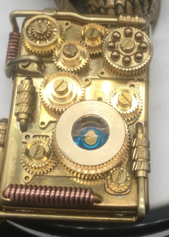 

CHH zorro brass handmade Steampunk 9 gear linkage lighter