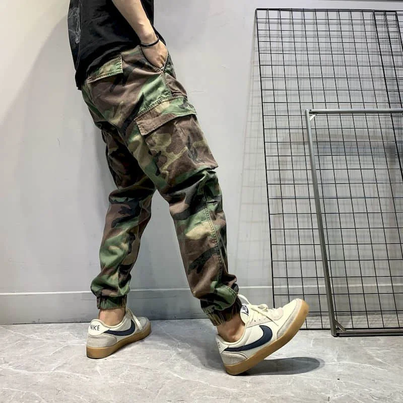 2021 autumn and winter new American retro camouflage overalls men\'s trousers big pockets leggings elastic waist Hong Kong style