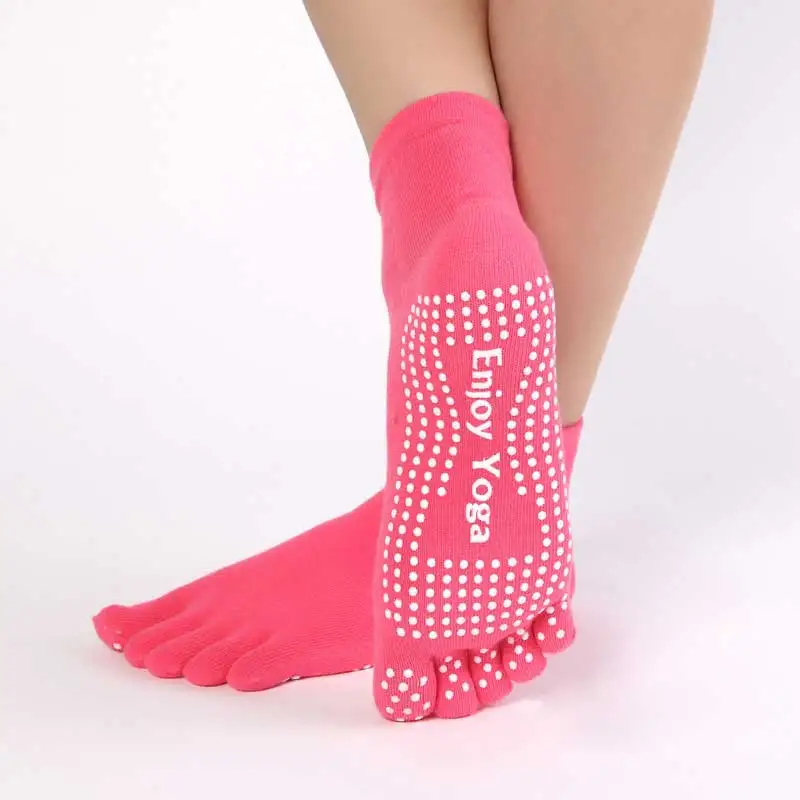 Женские спортивные цветные носки для йоги, популярные хлопковые носки для фитнеса и пилатеса, радужные Нескользящие Дышащие носки с пальцами фиолетового цвета