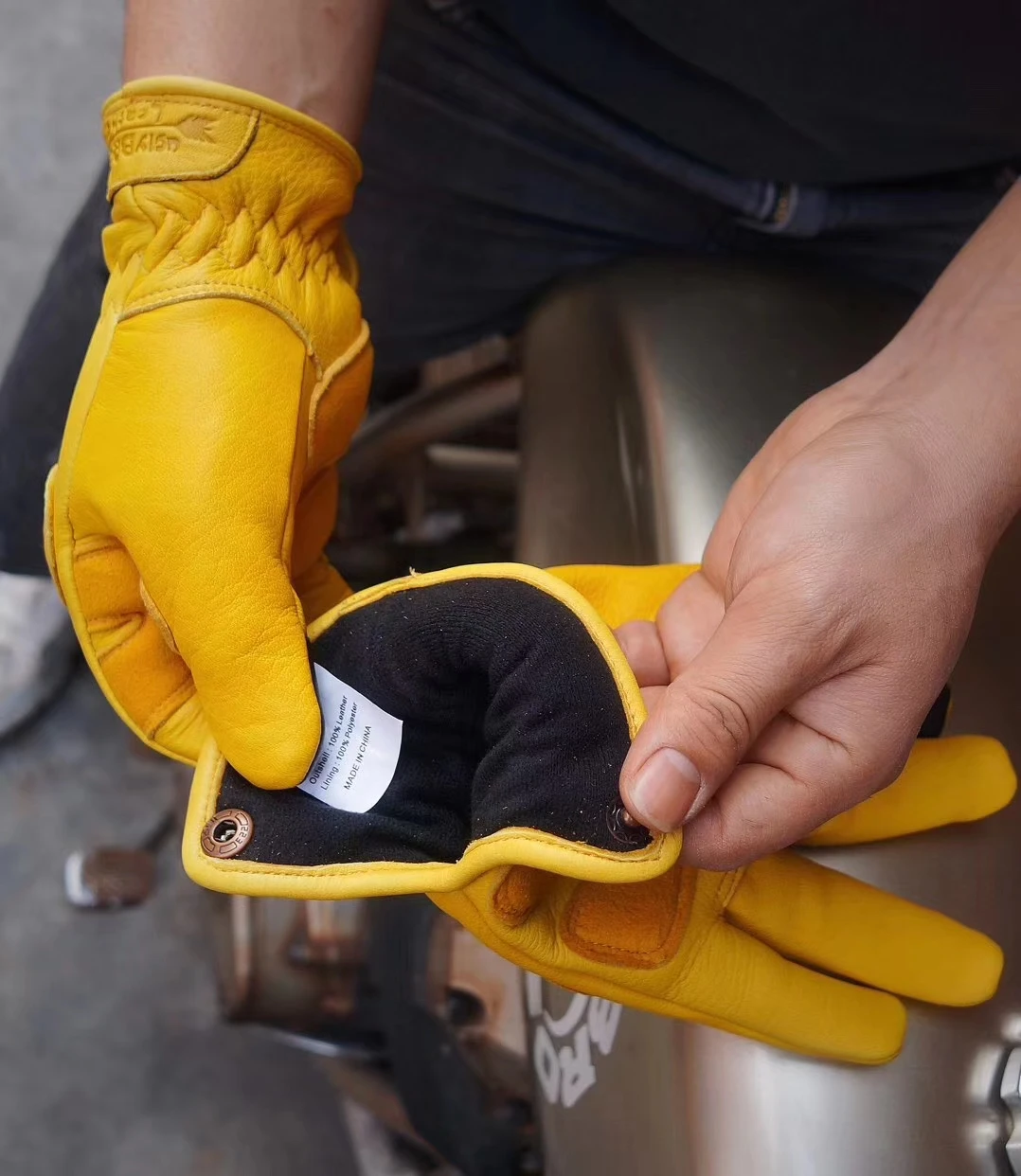 Winter warm buckskin Motorcycle Gloves Racing Gloves Motocross Gloves Windproof leather Moto Gloves guantes moto size S-2XL