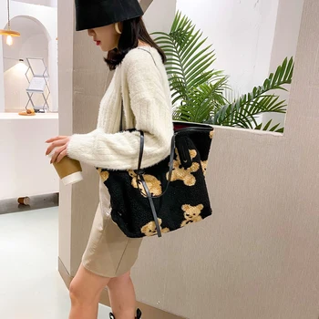 

Winter New Fashion Shoulder Bag Female Bag Plush Bear Handbag Messenger Bag Soft Warm Fur Bag Crossbody Bag Women 2020