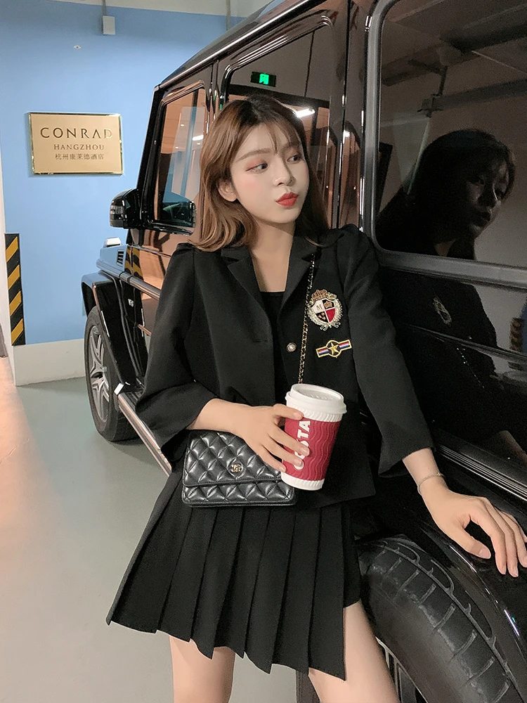Black casual suit short jacket skirt women new spring and autumn loose Korean version wide-legged trousers two sets