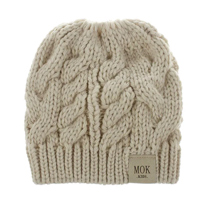 beige baby hat 1 шт., зимняя шапка с отверстием для хвоста с буквенным принтом для девочек, вязаные детские осенне-зимние теплые шапки, Повседневная однотонная шапка для детей 1-6 лет - Цвет: beige baby hat