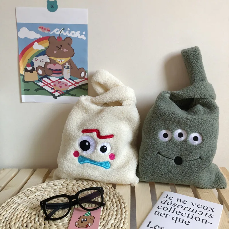 

hand bag women plush shoulder bag winter cartoon handbags cute squirrel face embroidery solid color ladies bag tote 28*30cm