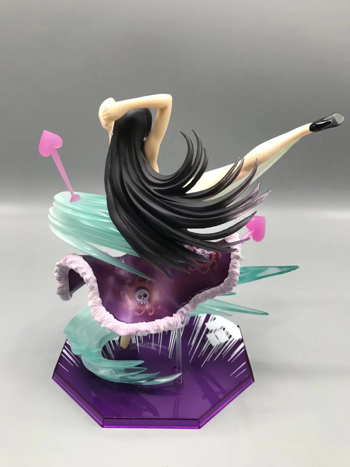 One piece/Sea King ZERO Seven Wu Hai bo ya · Хэнкок женский император Ароматические ноги бои версия Garage Kit