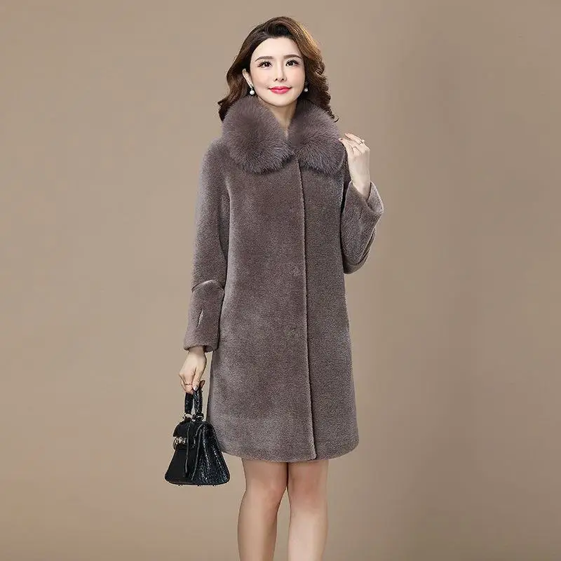 

Women Winter Real Fur Coat Female Natural Sheep Shearing Overcoat With Genuine Fox Fur Collar Female Wool Blends Jacket K339