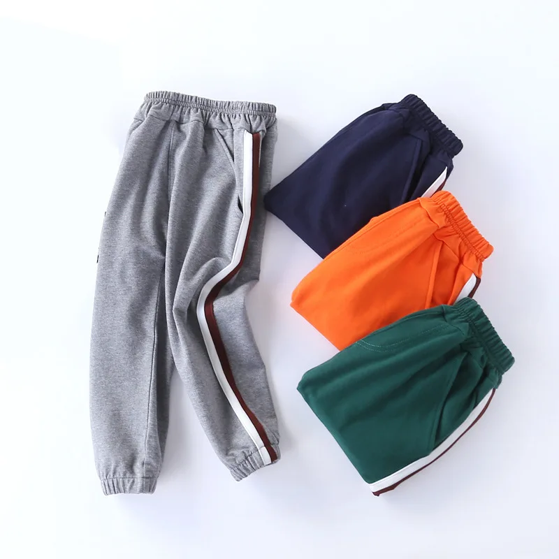 Весенне-осенние новые стильные хлопковые детские микро-эластичные брюки повседневные эластичные штаны с карманами на лямках