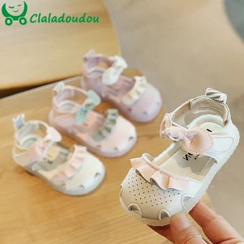 

12-15.5cm Closed Toe Girls Sandals Ruffle Cute Baby Hollow Baby Summer Flats Shoes Soft Sole Infant Girl First Walkers For 0-3Y