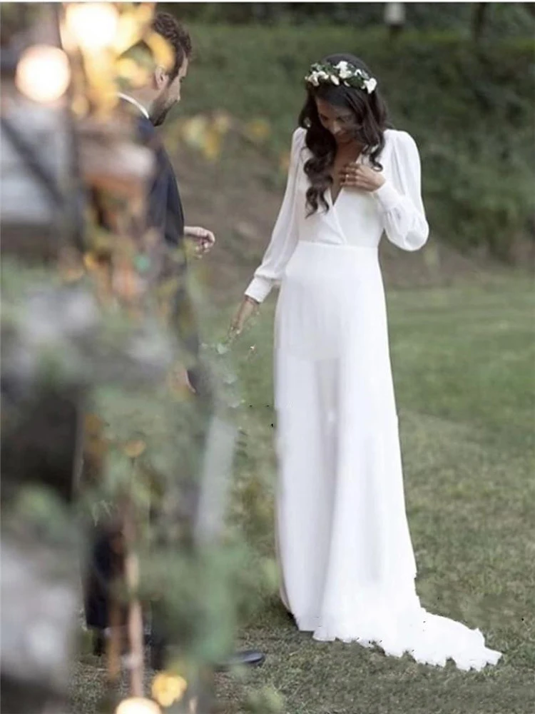 Bohemian White Wedding Dresses V Neck Backless Plus Size Sweep Train Chiffon Beach Garden Country Bridal Gowns vestido de novia (2)
