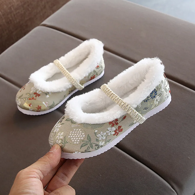 Детские кроссовки; зимняя теплая обувь Hanfu; Тканевая обувь для девочек в этническом стиле; Повседневная обувь из плюша с вышивкой для девочек; китайский стиль