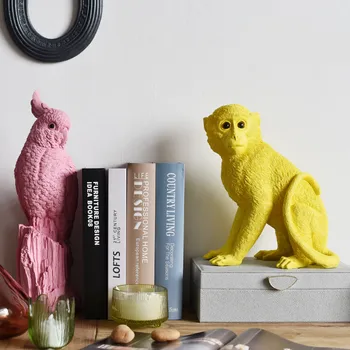 

Nordic Parrot Money Box Monkey Piggy Bank Colour Animals Sculpture Decorative Kids Gift Home Living Room Desk Ornaments M4420