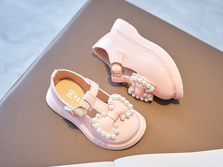 slippers for boy Spring Autumn Girls Leather Shoes with Bow-knot Pearls Beading Princess Sweet Cute Soft Comfortable Children Flats Kids Shoes comfortable sandals child