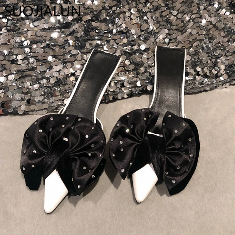 

SUOJIALUN Women Mules Slippers Satin Bowtie Female Mules Elegant Pointed Toe Low Heel Ladies Sandal Slip On Flip Flop Shoes