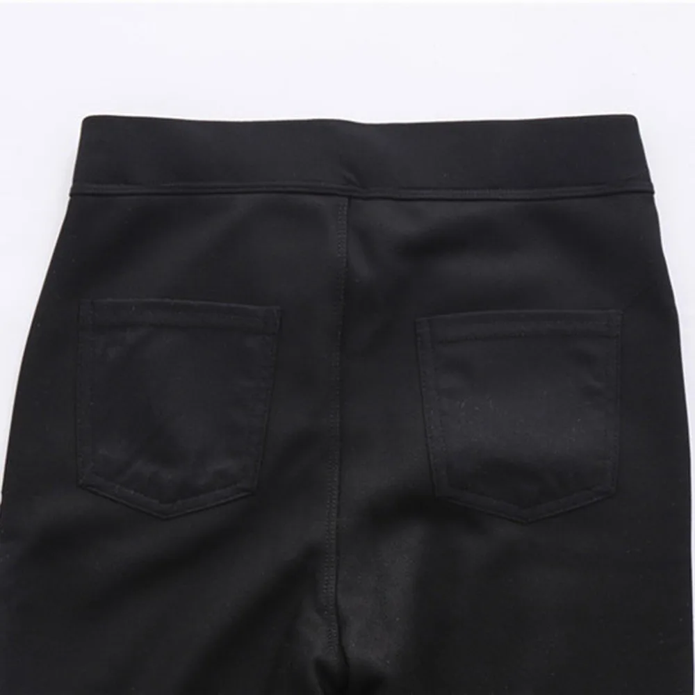 13 - NKN91101972_0144483659939793075