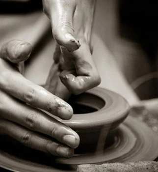 

2kg Yellow Clay Ceramic Art Teaching DIY No Burning Ceramic Pottery Clay Student Children's Handmade Sculpture Clay Soft Mud