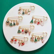 

A variety of Christmas cute brooch Elk Christmas tree candy cane alloy medal pendant bag coat pin New Year practical gift