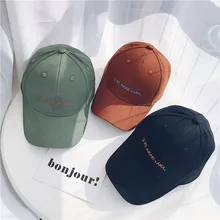 Новая Корейская версия, весенне-осенняя бейсбольная Кепка с вышивкой, модная, для отдыха, с гусиным язычком, шапка, Молодежная однотонная цветная шапочка