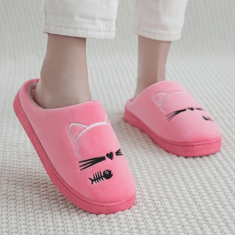 Women Winter Home Slippers Cartoon Cat Shoes Non-slip Soft Warm House Slippers Indoor Bedroom Lovers Couples Shoes - Цвет: Red