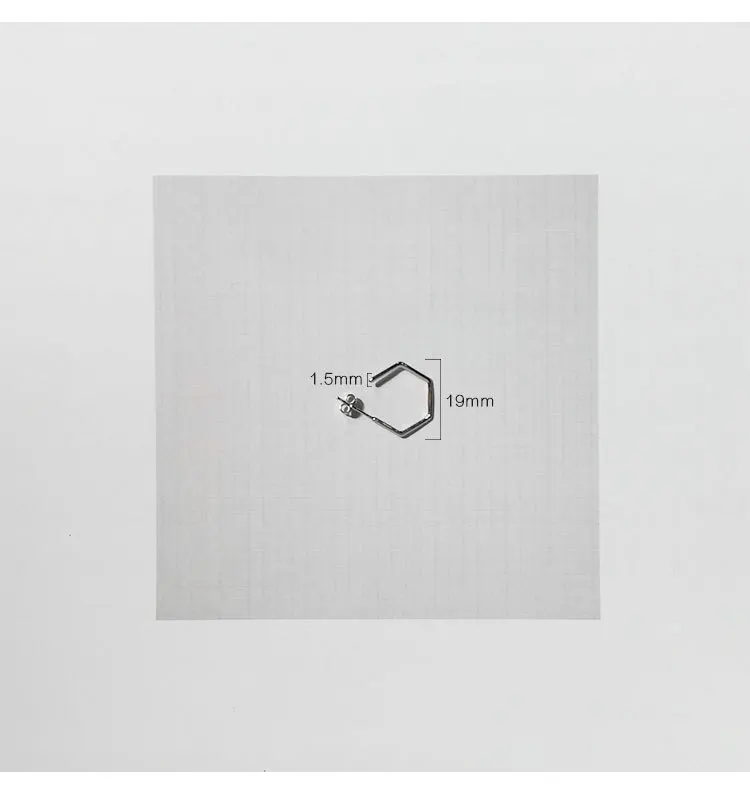 3506147975_514610680