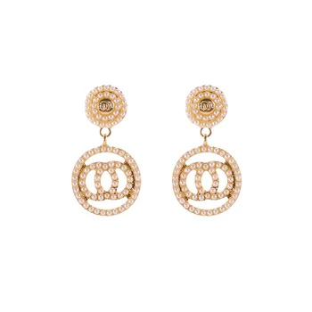 

ladies pearl circle earrings temperament simple and sweet super fairy personality earrings Valentine's Day gift