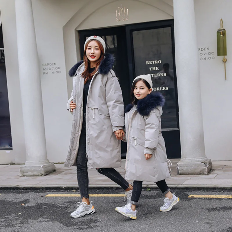 

Christmas Family Winter Down Mommy and Me Family Matching Clothes Jackets Hooded Thicken Coat Warm Children Outerwear Parkas New