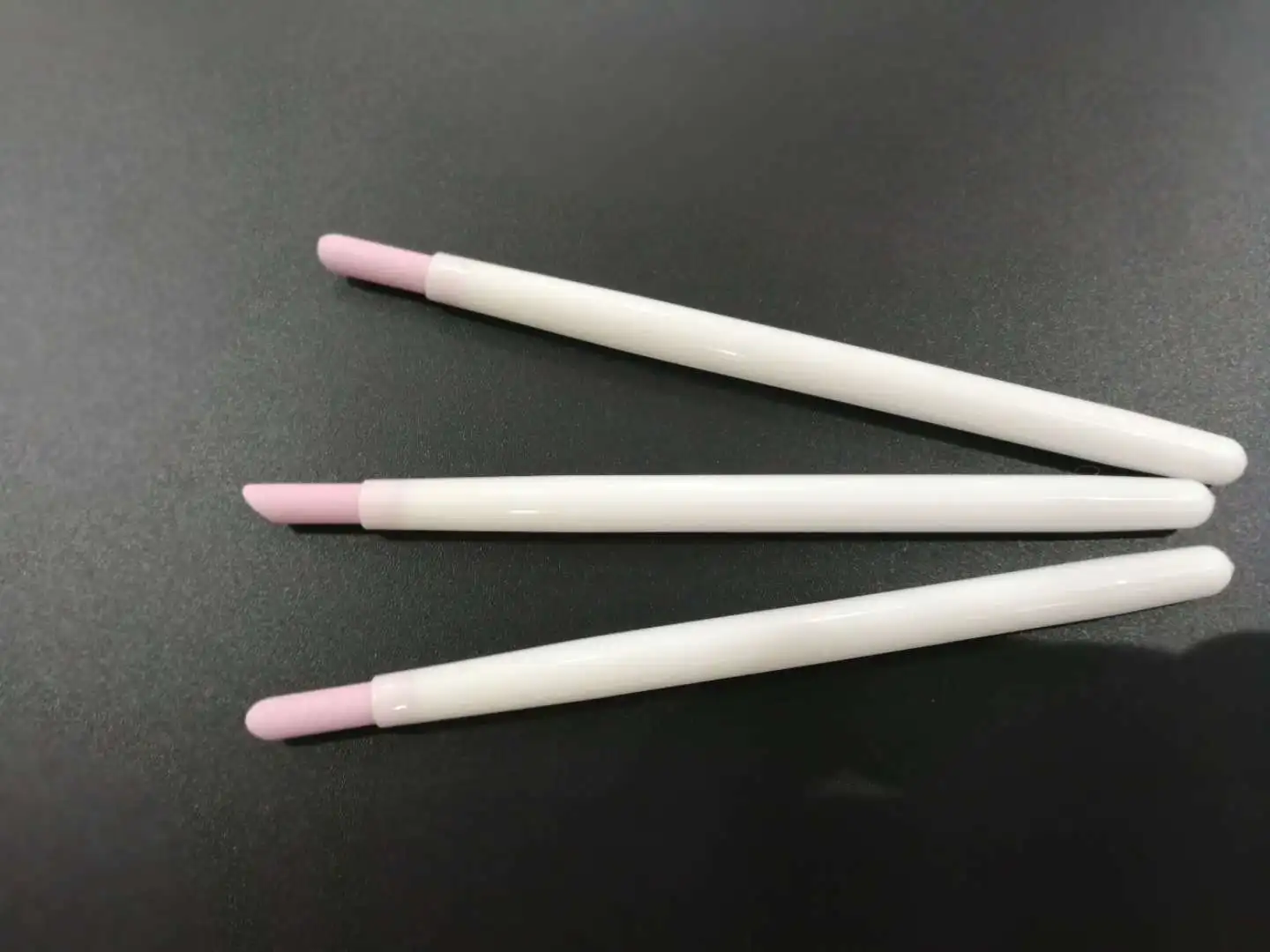 Manufacturers Direct Selling Manicure Simplicity ke mo bi Nail Carved Grinding Bluestone Rod Quartz Stone Polishing Rub Article