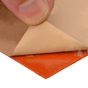 

300W 110V Universal Fuel Water Tank Silicone Heating Pad Warming 3W / Cm2 At Working Temperature Accessories