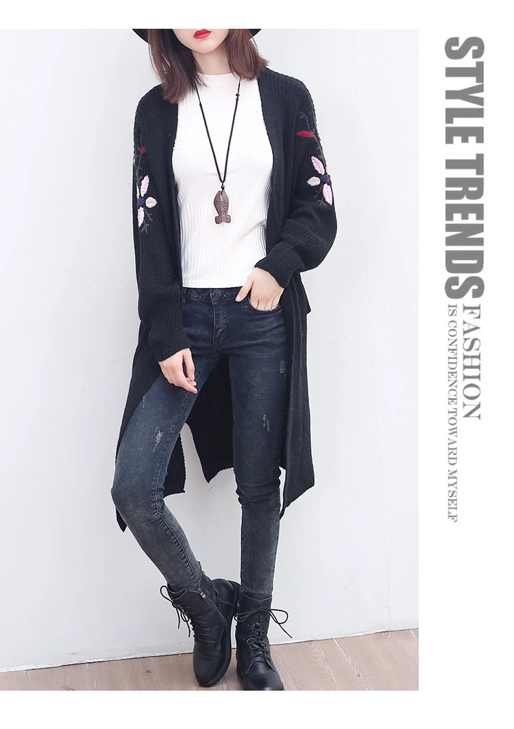 Qh2018 Autumn New Style Large Size Dress Medium-length Versatile Embroidery Long Sleeve Knitted Coat Women's Hot Selling