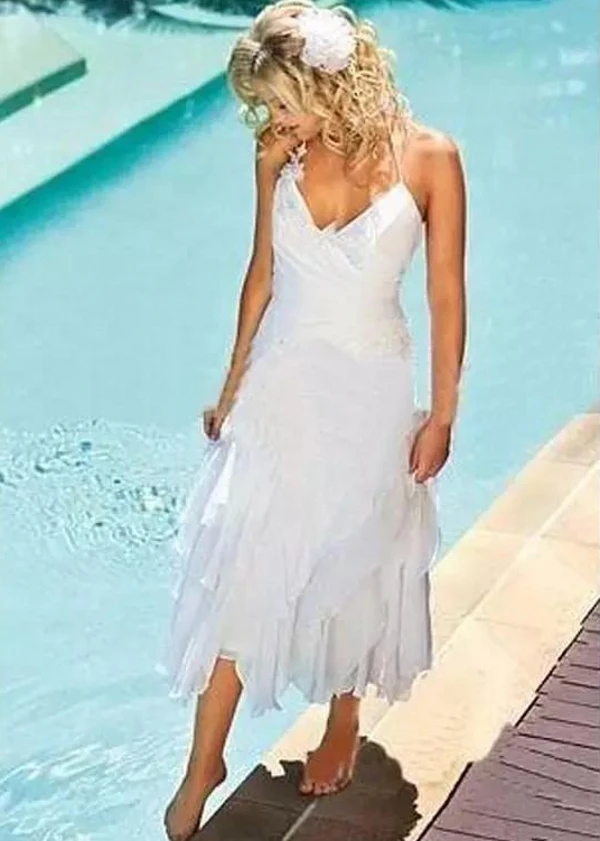 Ruffles Bohemian Beach Wedding Dresses 2020 With Halter Neck Tea