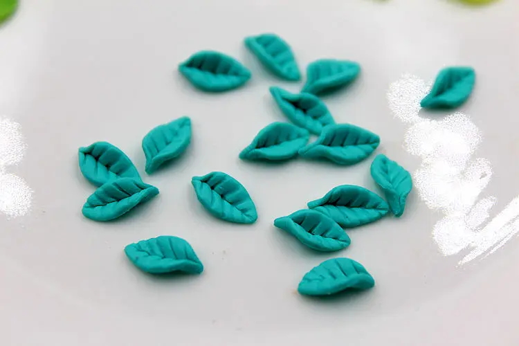blue 50 шт. моделирование крошечные листья фимо Полимерная глина разбрызгивает для рукоделия дизайн ногтей украшения DIY клейкие аксессуары клеи частицы грязи - Цвет: blue