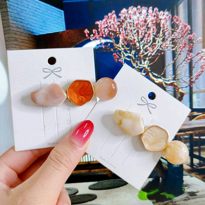 Рисунок 3 - Женские заколки-пряжки в Корейском стиле