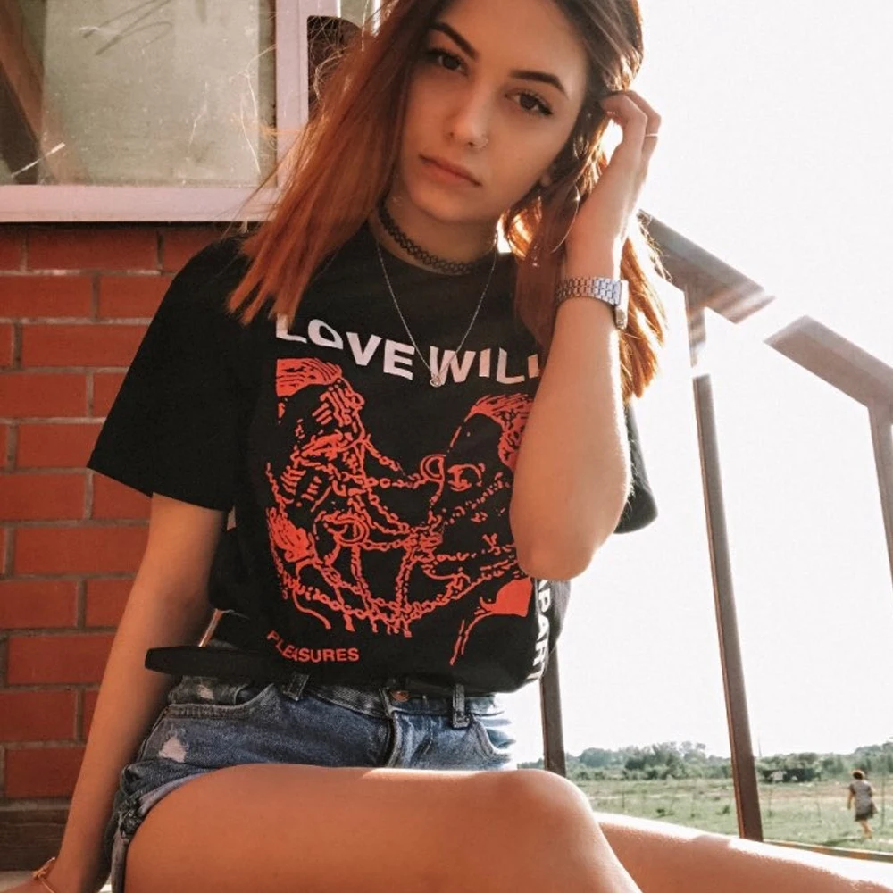Женская футболка унисекс Love Will Tear Us черная хипстерская в стиле панк Tumblr|Футболки|
