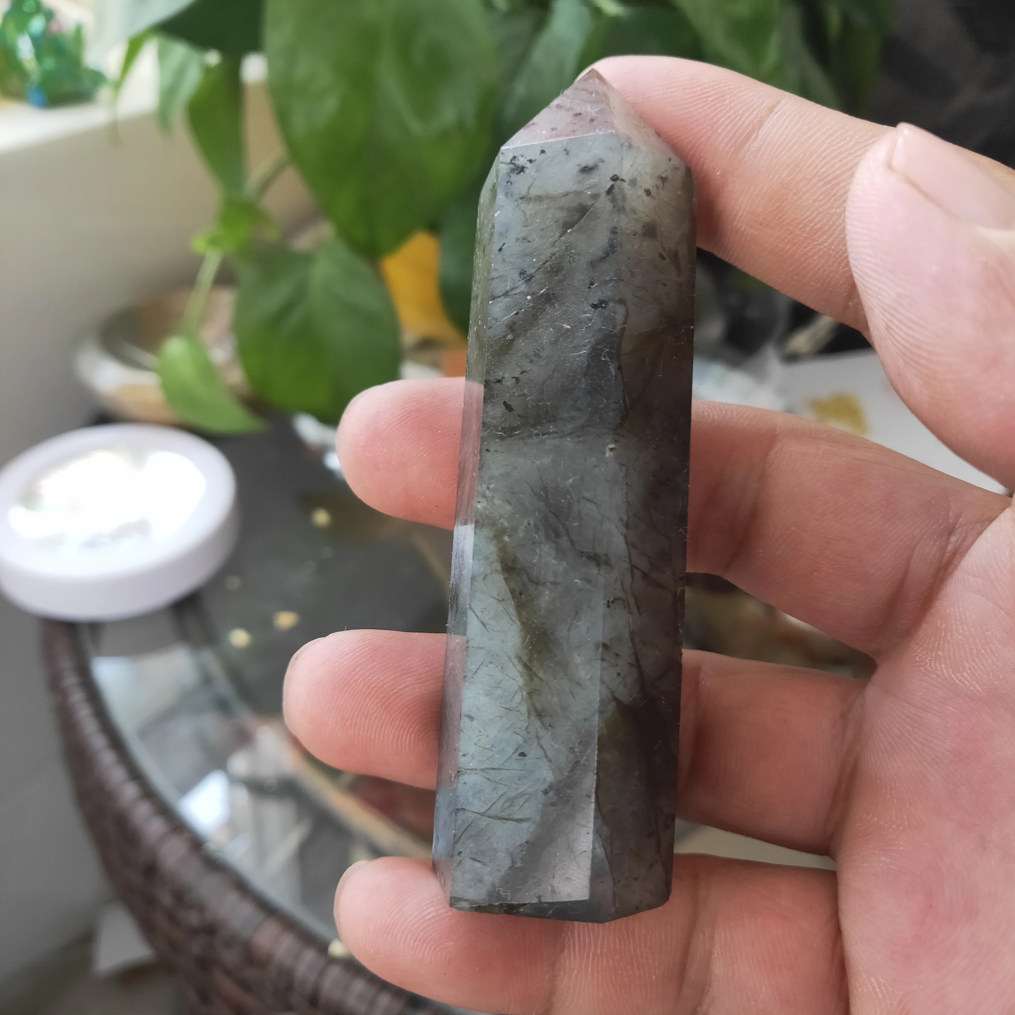 80gPull feldspar