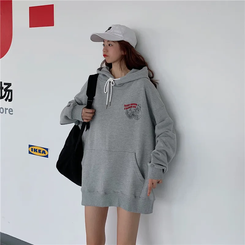 В Россию; новая осенняя одежда с рисунками из мультфильмов; женские блузки с длинными рукавами и капюшоном