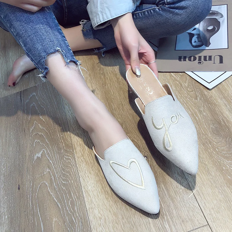 

Dropshipping Women Spring Slippers Flock Letter Female Mules Fashion Low Heels Shoe Pointed Toe Plus Size Elegant Woman Slipper