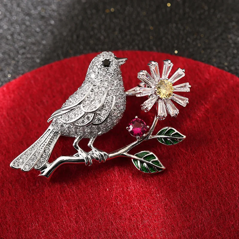 

Europe And America New Style Fashion And Personality Versatile Creative Xiang Yun Saint Angelo Delicacy Ethnic-Style Brooch Clot