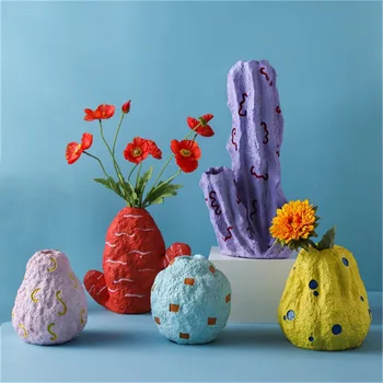 

Creative Resin Vase Home Decoration Vase Cactus Shape Desktop flower Vase Living Room Crafts Home Decoration Accessories