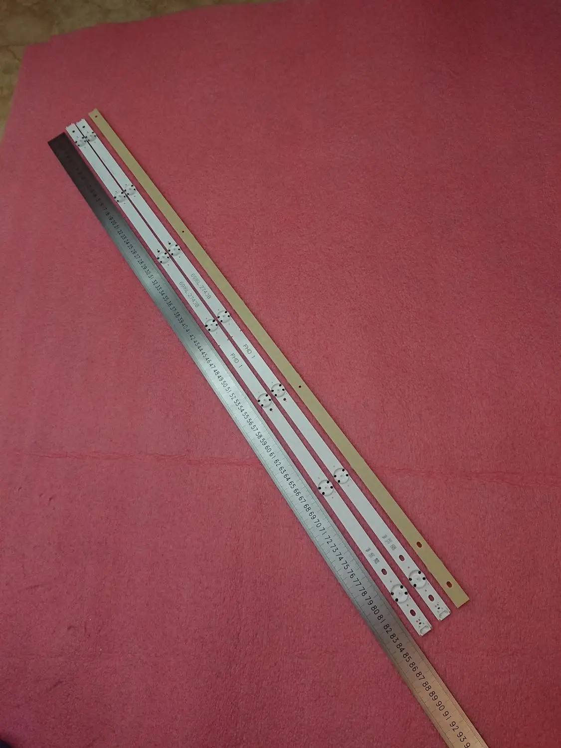 

New 30 PCS/lot 7LED 840mm LED Backlight strip for LG 43LH590V 43LH510V 43LH5700 6916L-2743A 6916L-2743B 43 V16.5 ART3 2743