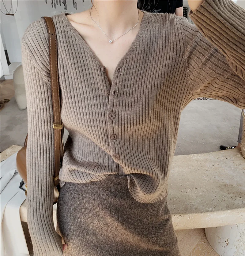 New Knitting Women's Sweaters Autumn Winter Vintage buttons V Neck Cardigans Single Breasted Puff Sleeve fitting KnittedCardigan |
