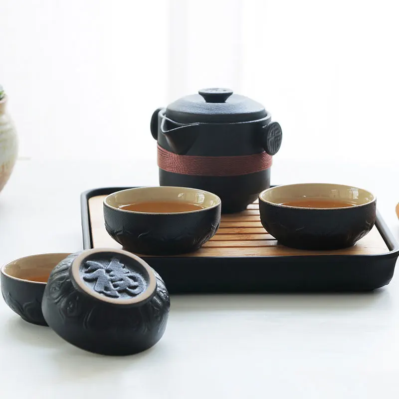 

Black Pottery 1 Pot 2 Cups Travel Gongfu Teapot Tea Set Household Outdoor Carrying Case Ceramic Samovar Coffee Container