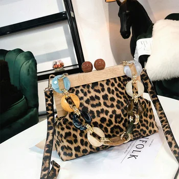 

Wooden Clip Women's Bag Acrylic Chian Women's Handbag Kisslock Female Shoulder Bag Solid Shell Crossbody Bags For Women 2020 New