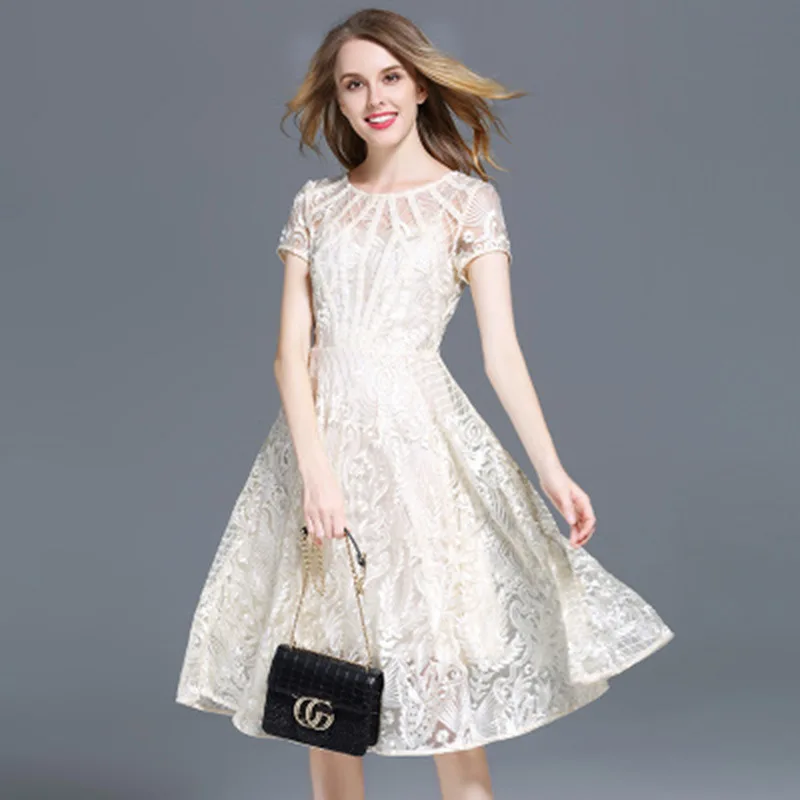 

2019 Summer New Style Europe And America High-End WOMEN'S Dress Slim Fit Big Skirt Slimming Crew Neck Short Sleeve Lace Dress