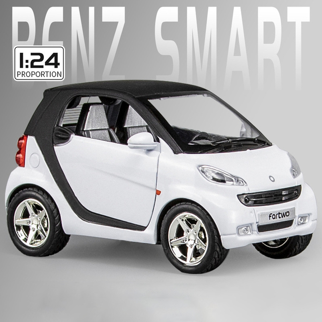 Simulation Car Smart Fortwo Alloy Metal Diecast Vehicle Toy Car Model Metal Kids Gift Car Toys For Children